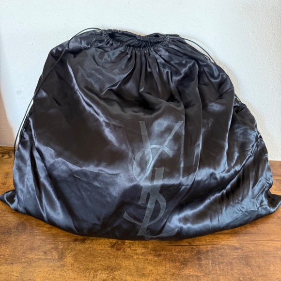 Yves Saint Laurent Men’s Muse Chocolate Leather Large Duffle/Carry On Bag - Picture 14 of 16